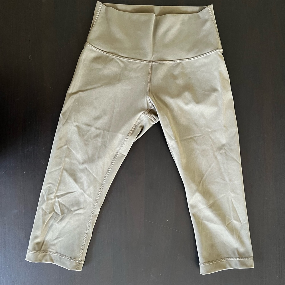Lululemon cropped leggings